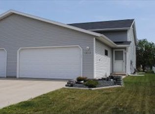 1812 50th St S, Fargo, ND 58103