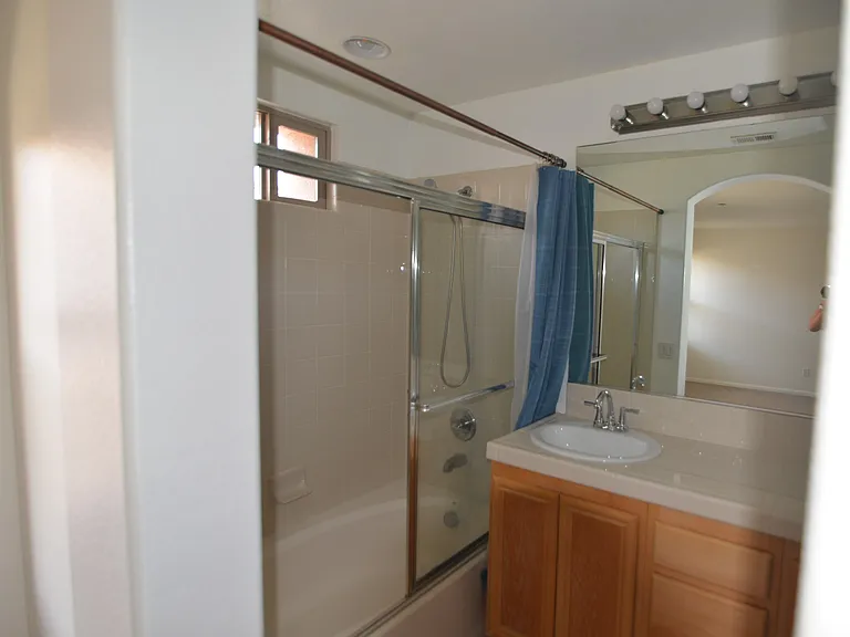 1299 Blue Jean Way #2 — Photo 21