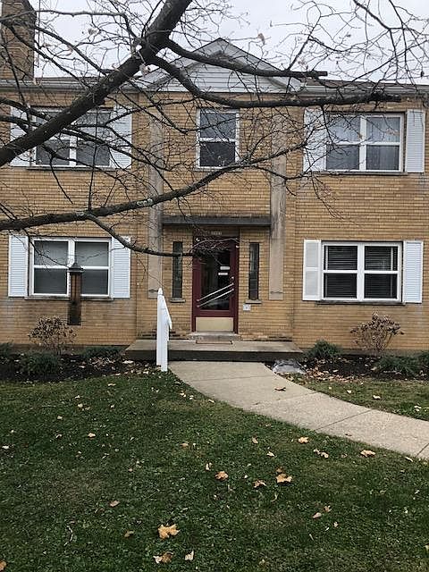 1st image of 3085 Glenmore Ave APT 2