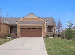 7865 W 158th St, Overland Park, KS 66223