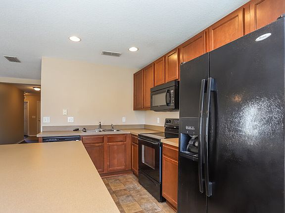 5th image of 11214 Running Pine Dr