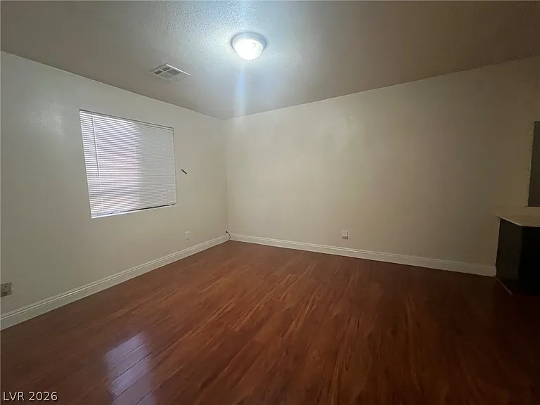 1337 Kari Lee Ct #B — Photo 11