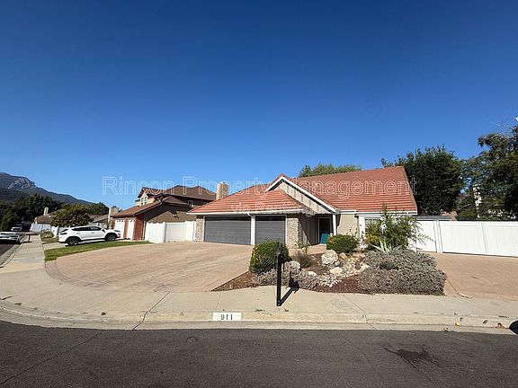 2nd image of 911 Rawhide Pl