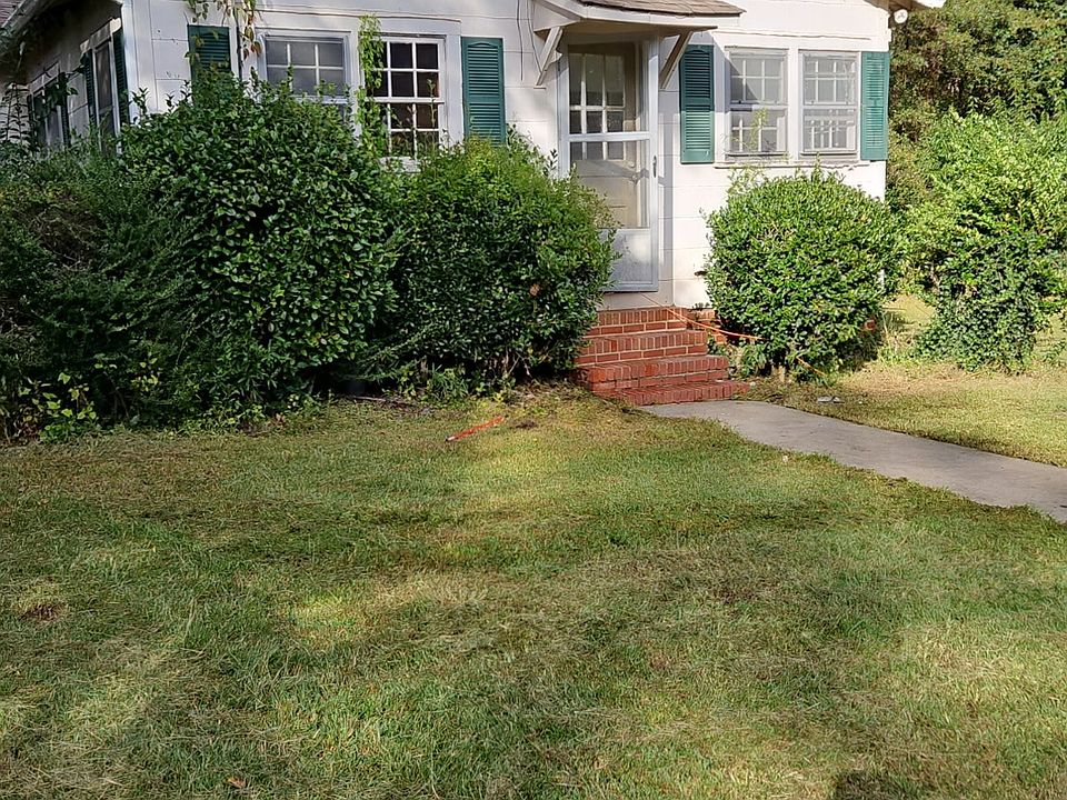 Side entrance of house