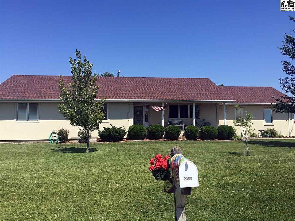 1st image of 2300 N Meadowlake Dr