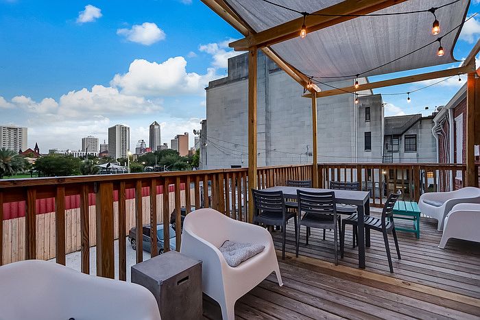 1st image of 136 Phelps St APT 3