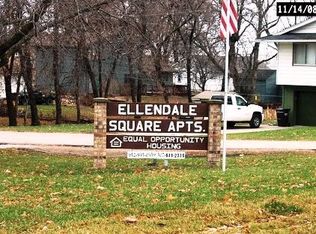 208 7th Ave W APT 05, Ellendale, MN 56026