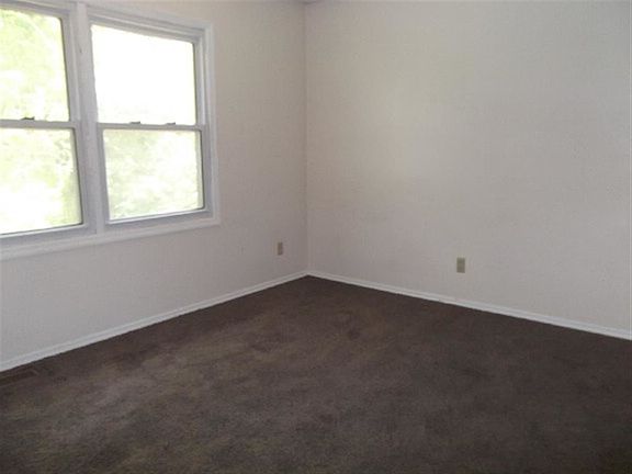 4th image of 120 N Langley Dr