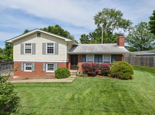 921 Cannons Ln, Louisville, KY 40207