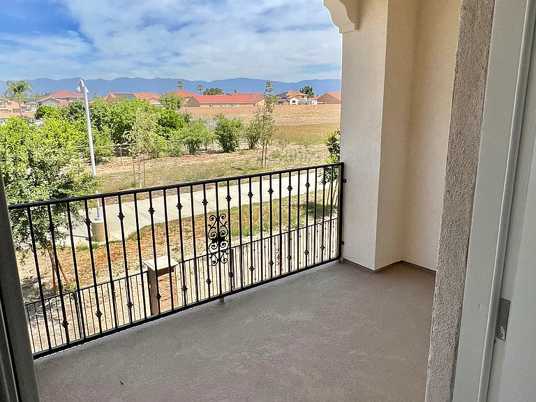 8423 Tamarind Ave — Photo 7