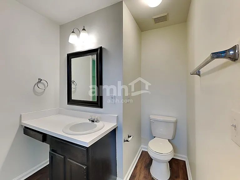 4401 Cobble Creek Ln — Photo 13
