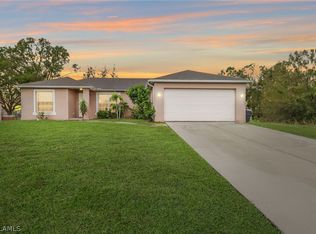 4013 9th St SW, Lehigh Acres, FL 33976