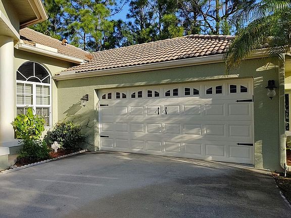 2nd image of 2811 Bent Pine Dr