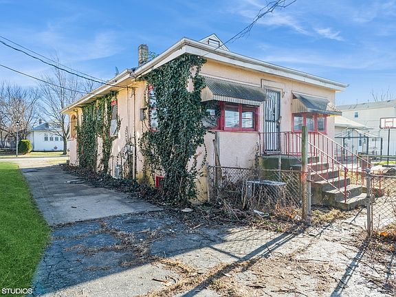 4th image of 1906 S 2nd Ave