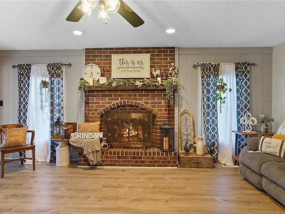 5th image of 1014 N Morse Ave