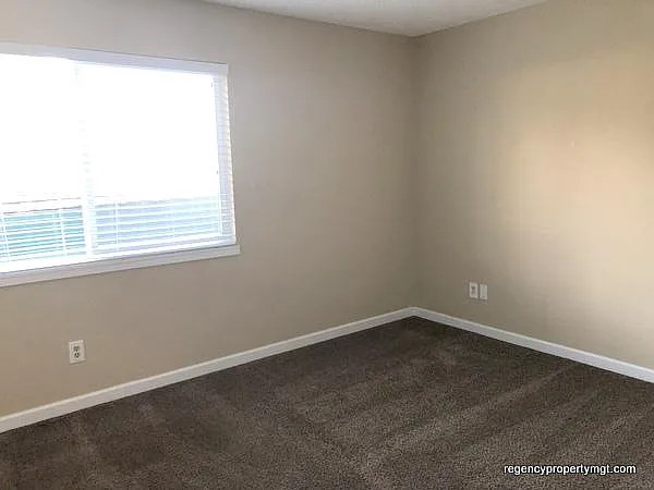 19212 SE River Rd #4 — Photo 9