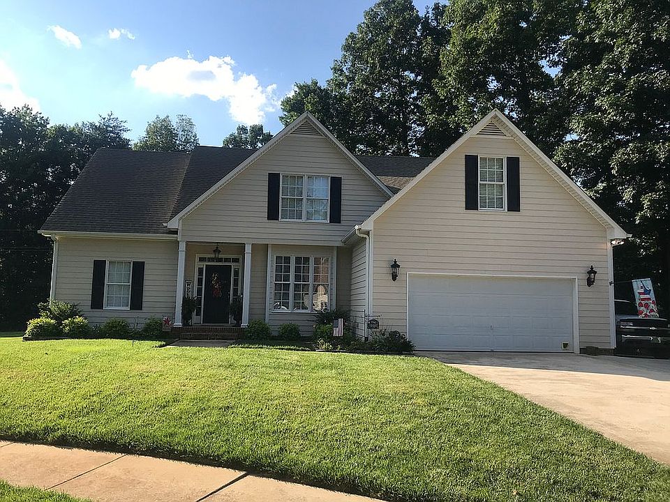 1st image of 502 Stonewall Dr