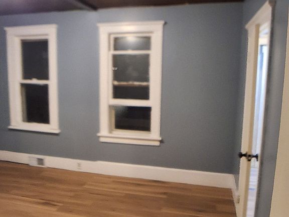 5th image of 5 Ridge St Unit 1