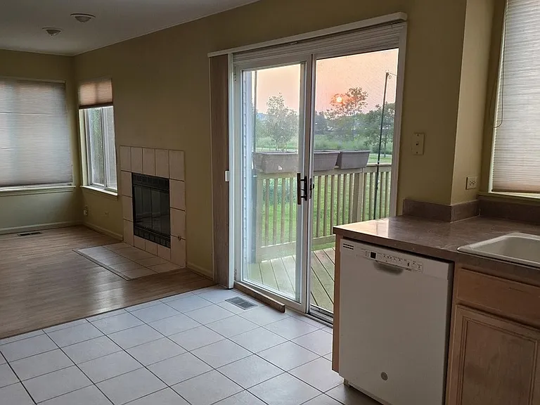 2135 Feldott Ln — Photo 31
