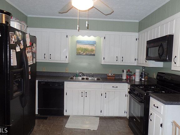 4th image of 59 Brookwood Dr