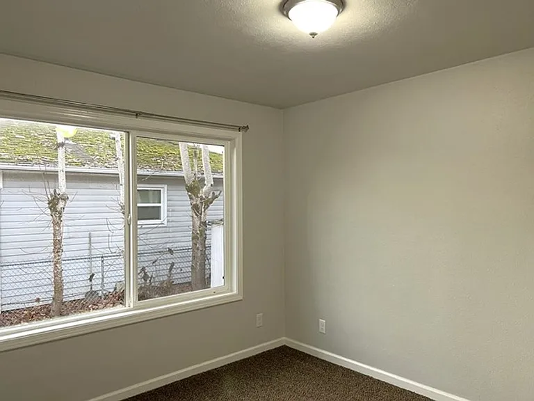 521 & 531 Gerth Ave NW — Photo 16