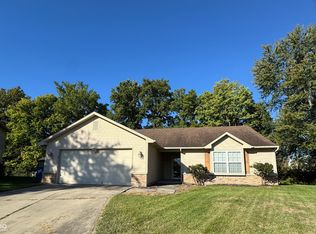 9689 Barrhill Ct, Fishers, IN 46038