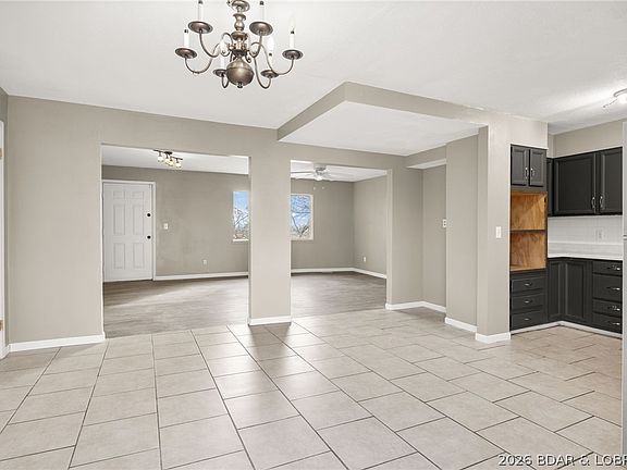 5th image of 824 El Tampa Rd