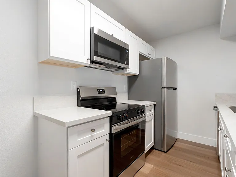 5158 S Jones Blvd #203 — Photo 18