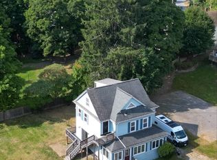 3 Maplewood Ave, Amesbury, MA 01913