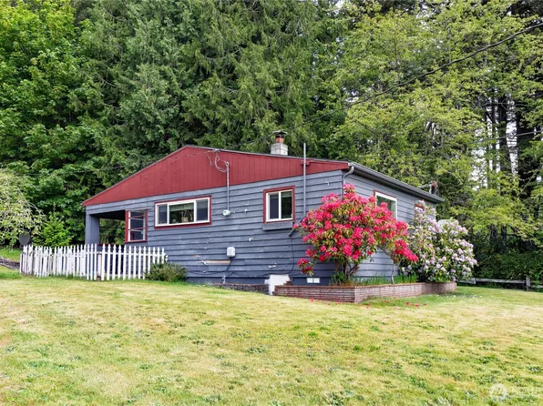 20853 Viking Avenue NW, Poulsbo, WA 98370