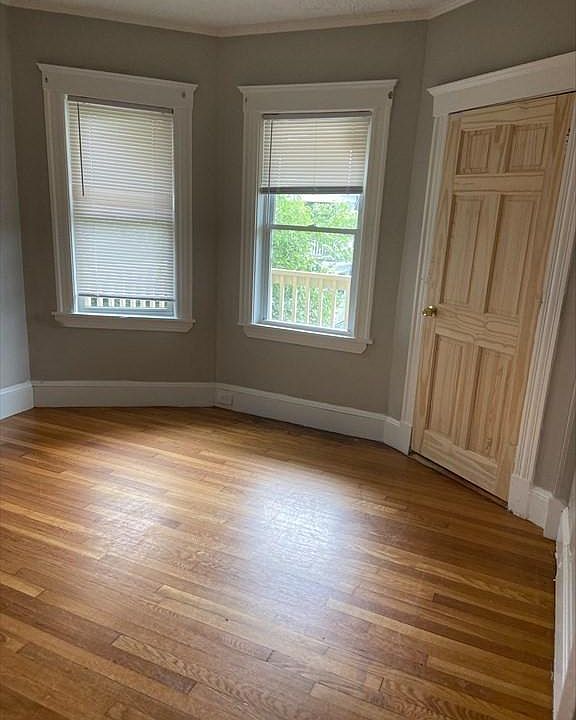2nd image of 39 Fox St #2A