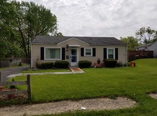 1716 Burry Circle Dr, Crest Hill, IL 60403