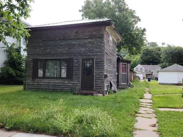 107 W 5th St, Red Wing, MN 55066