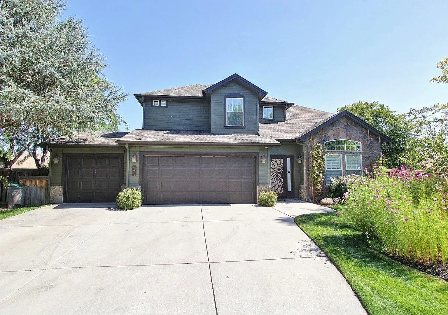 Immaculate Rim Home w/Stunning Views — Photo 1