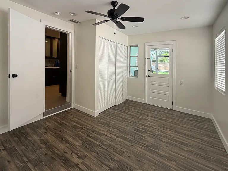 Office/Laundry