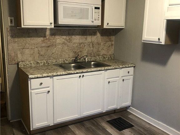 5th image of 4101 E 123rd St