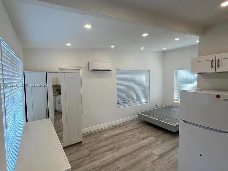 1612 Harrison St #11 — Photo 6