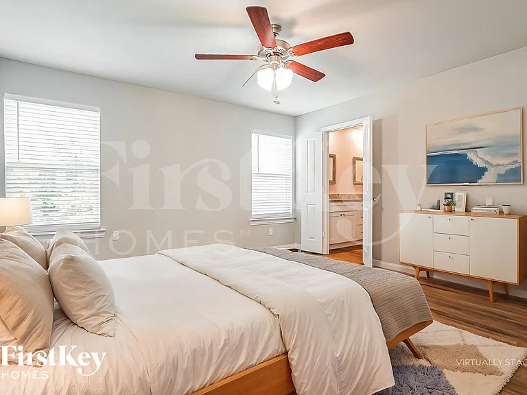 7384 Parkside Place Dr — Photo 10