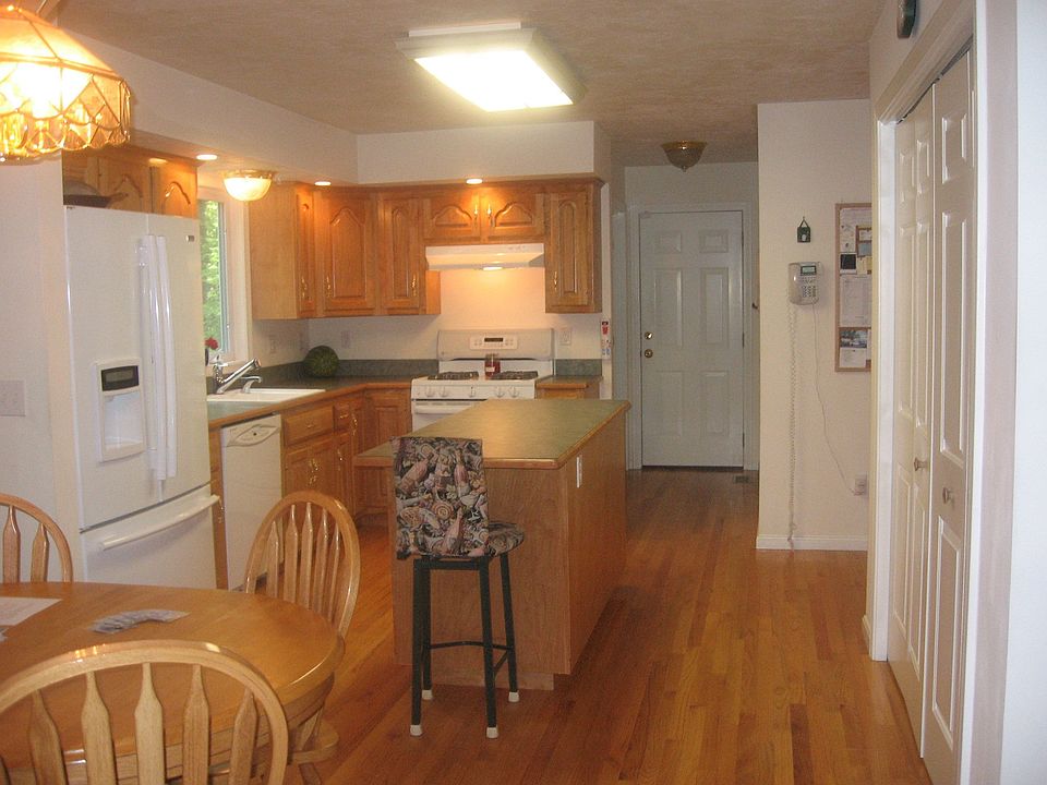 Eat in Kitchen