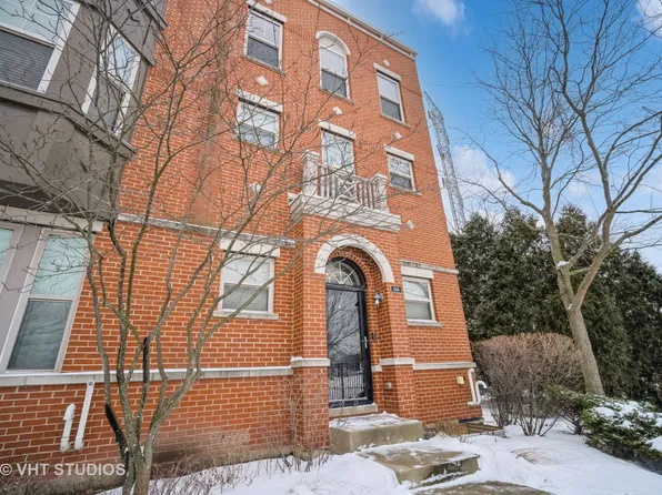 316 Narragansett Ct, Morton Grove, IL 60053