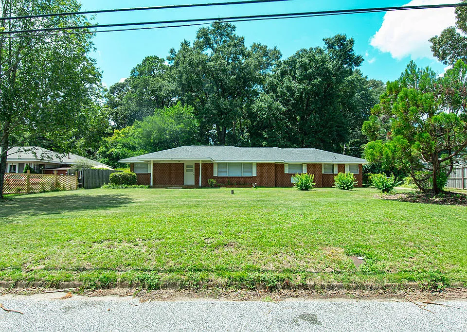 511 Pinehill Rd