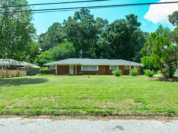511 Pinehill Rd, Montgomery, AL 36109