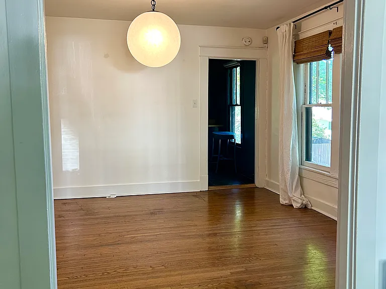2423 Brasher Ave — Photo 4
