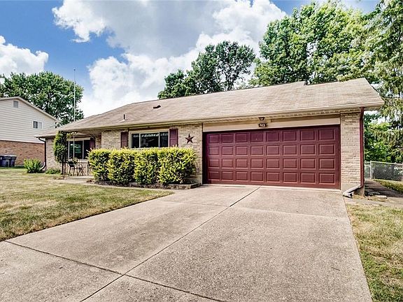 2nd image of 913 Gleneagle Dr