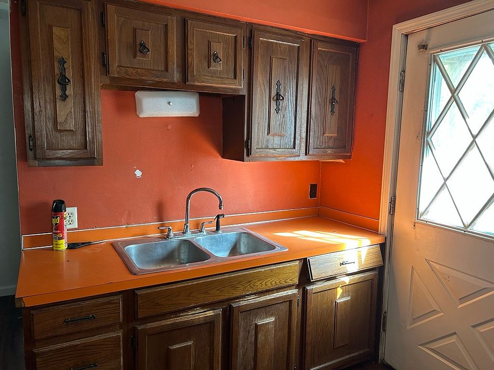 21 Ackley 1st Loop, Johnson City, NY 13790 Zillow