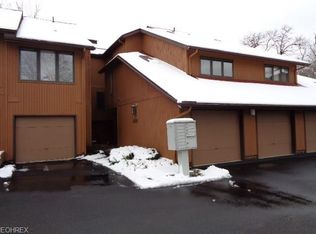 25056 Mill River Rd, Olmsted Falls, OH 44138