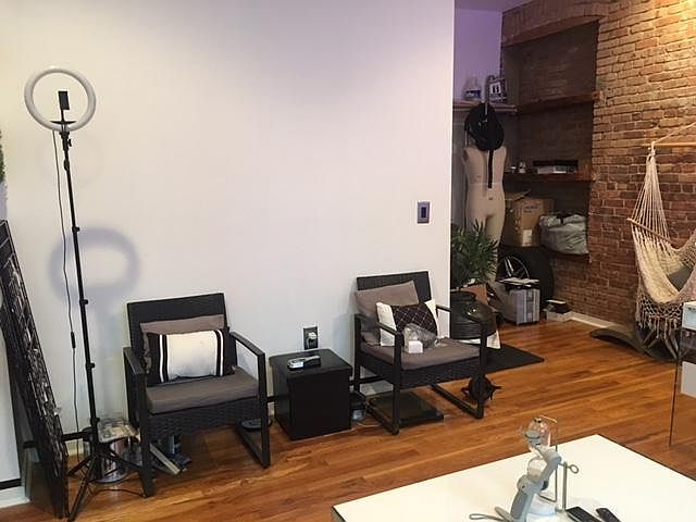 2nd image of 35 Edison Pl