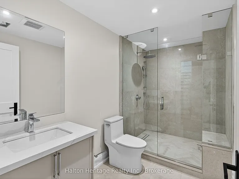 148 Herald Ave — Photo 40