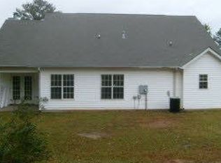 80 McIntosh Estates Ct, Sharpsburg, GA 30277