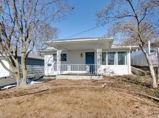 1727 Adams St, Quincy, IL 62301
